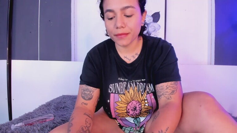 Aleex98's Streamate show and profile