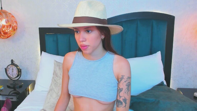 AriadnaOwenss's Streamate show and profile