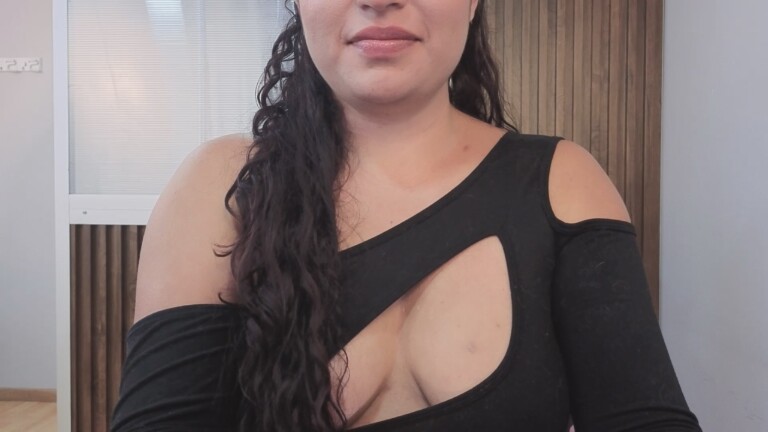 SharaThomas's Streamate show and profile