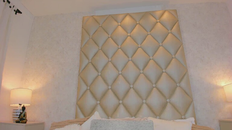 MiaaCaastro's Streamate show and profile