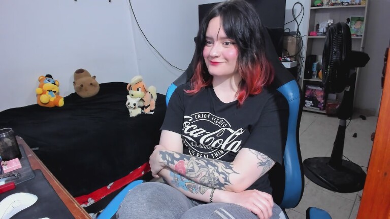 Red_Pandemonium's Streamate show and profile