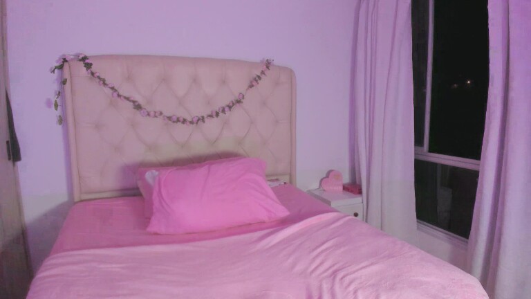 AliceKizar's Streamate show and profile