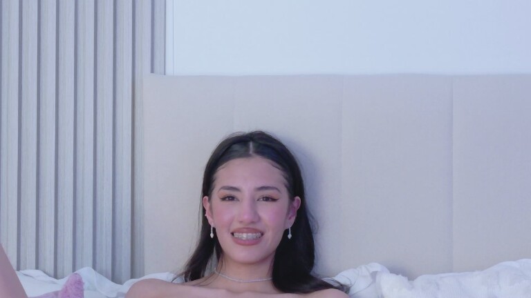 JohanaPiero's Streamate show and profile