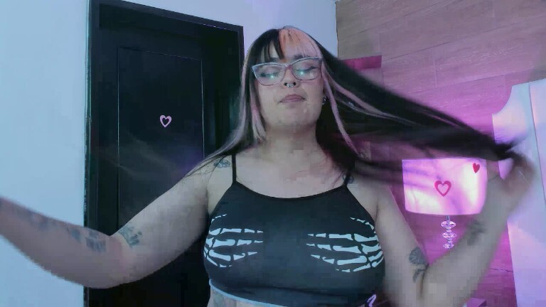 MaddieWaves's Streamate show and profile