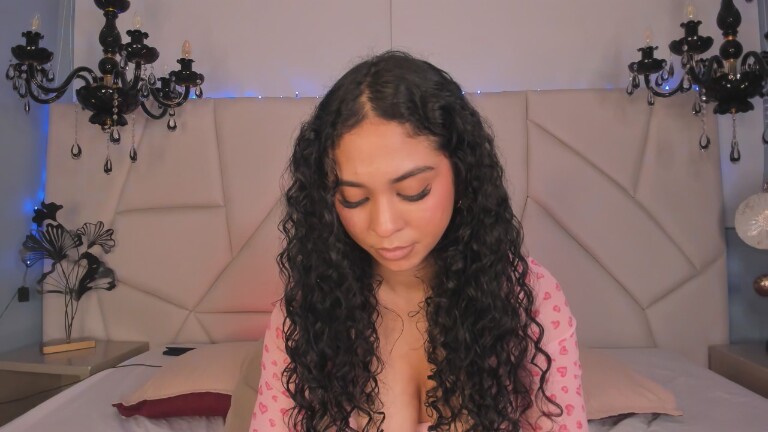 ScarlettFlever's Streamate show and profile