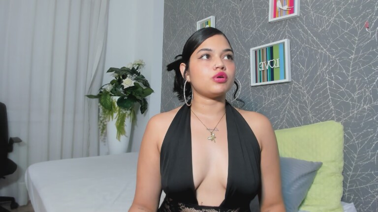 EmiilyGreey's Streamate show and profile