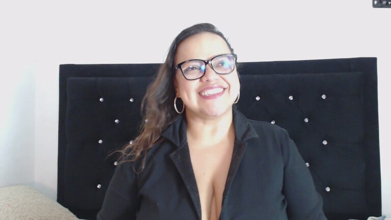 msemma18's Streamate show and profile