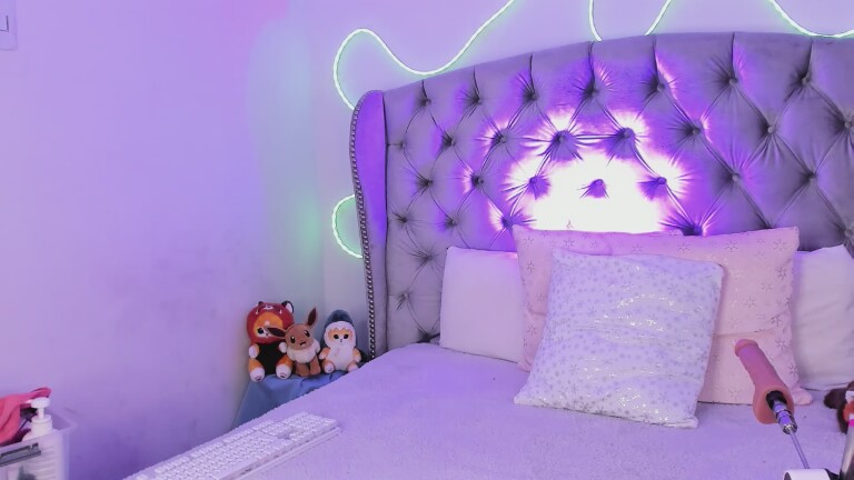 SummerLuna's Streamate show and profile