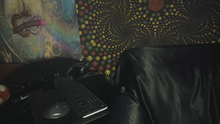 Ladyluvxo's Streamate show and profile