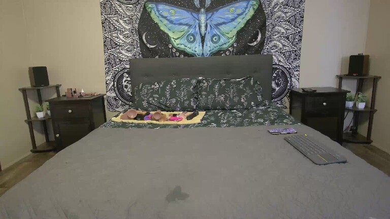 SweetBridget's Streamate show and profile