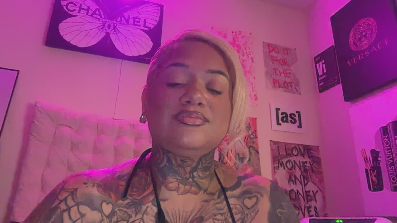 AshleyAve