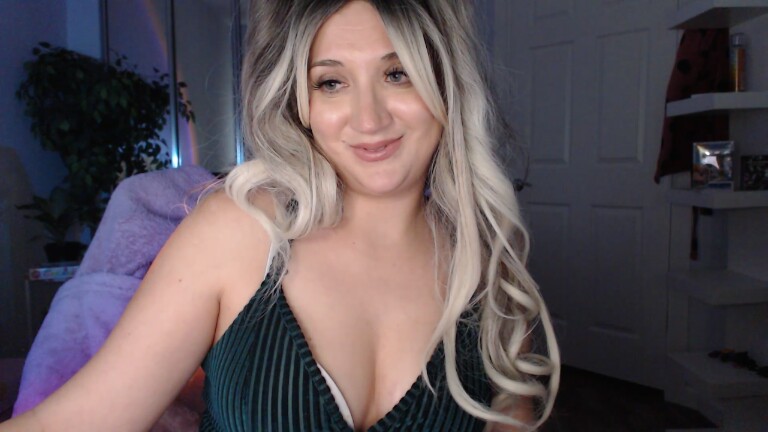 GoddessEmmy's Streamate show and profile