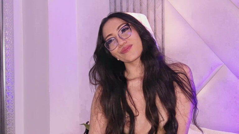 NaomiBendz's Streamate show and profile