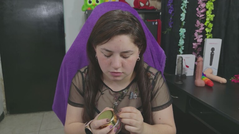 annbronw's Streamate show and profile