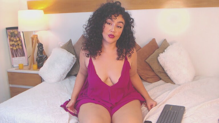 SeleneRisso's Streamate show and profile