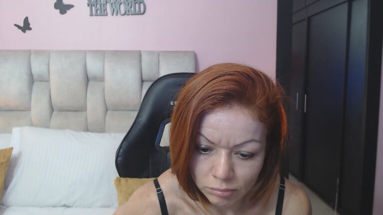 Yulina_Kyle30's Streamate show and profile