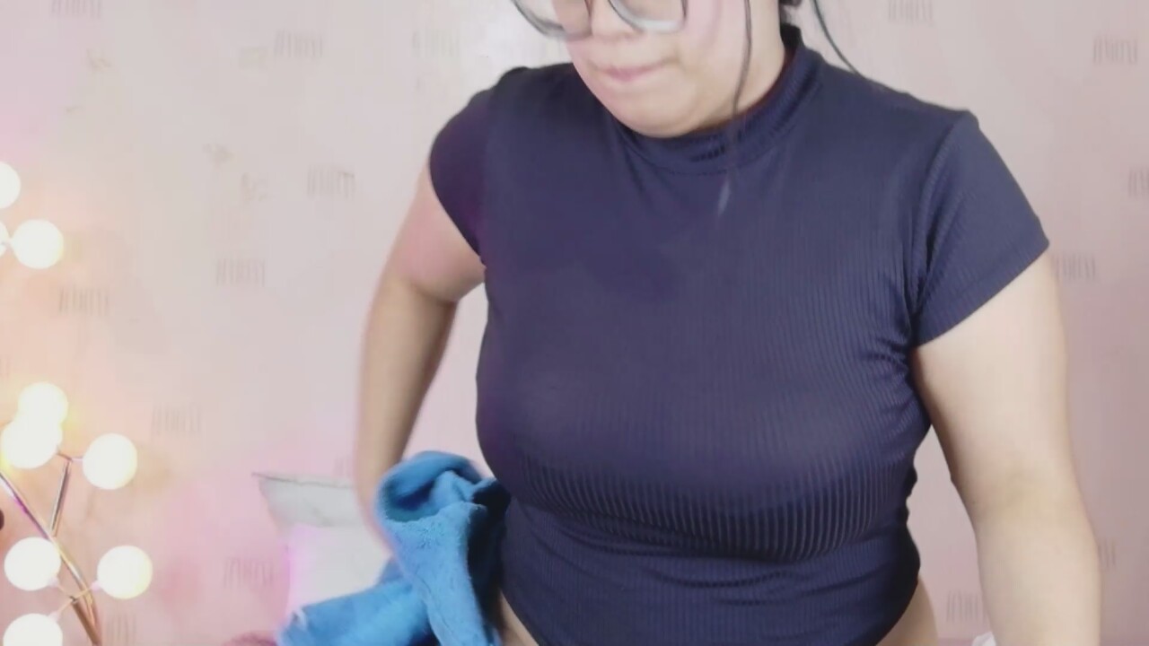 curvybuffgirllll