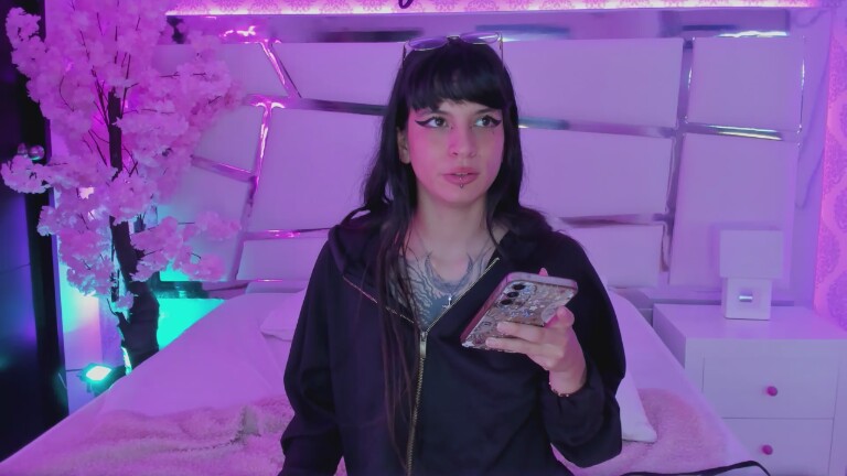 AikoHayashida's Streamate show and profile