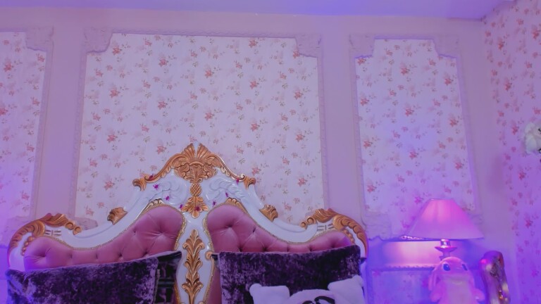 JuneEvanss's Streamate show and profile