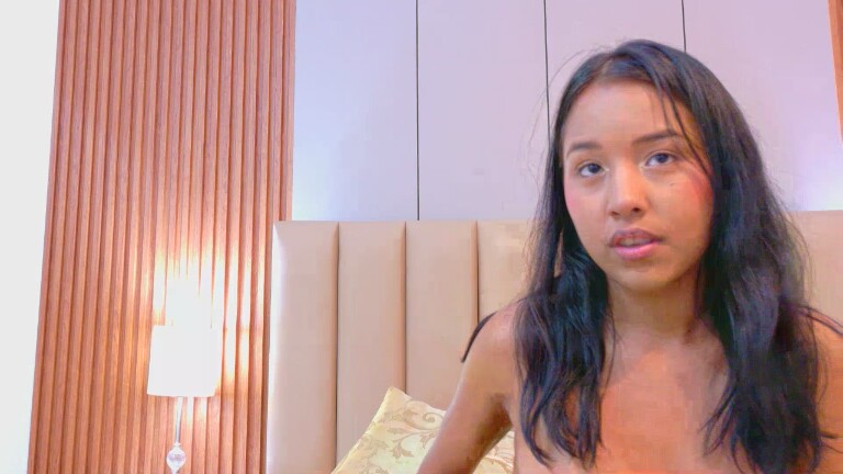 BellaHale's Streamate show and profile