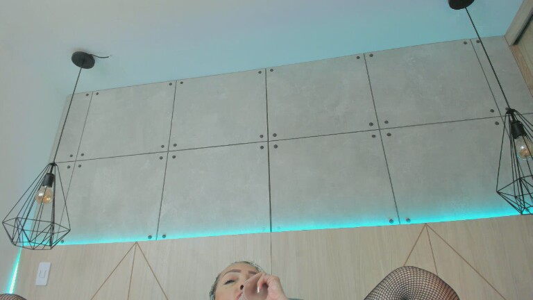 MadisonBecker's Streamate show and profile