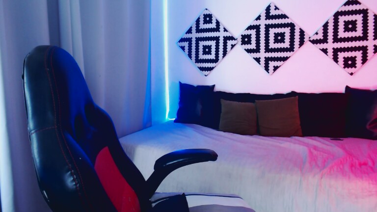 SaraLevin's Streamate show and profile