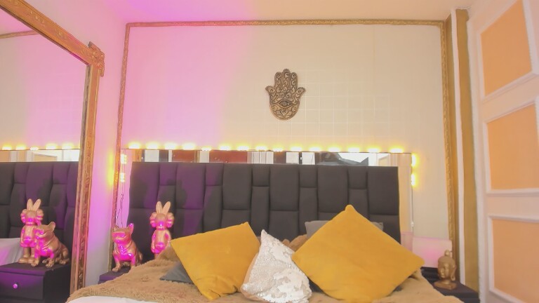 VioletGomez's Streamate show and profile