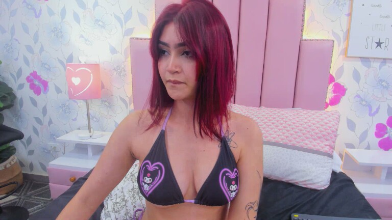 ErinSpark's Streamate show and profile