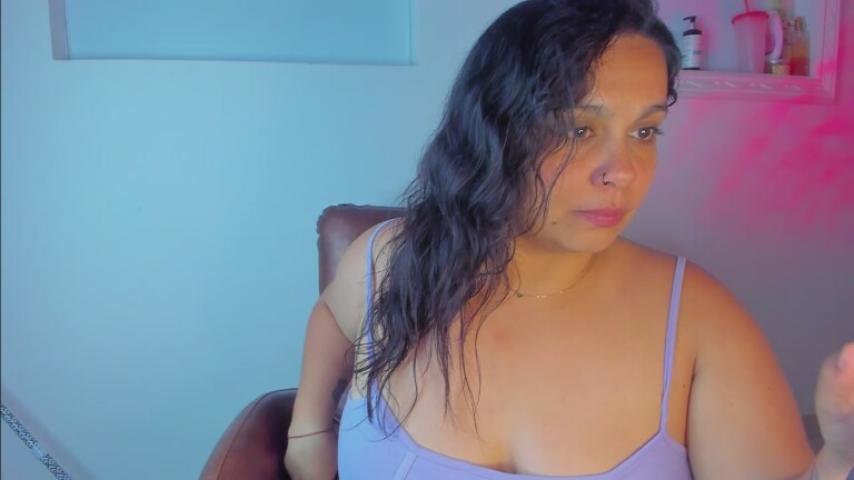 Nina_Lisboah's Streamate show and profile