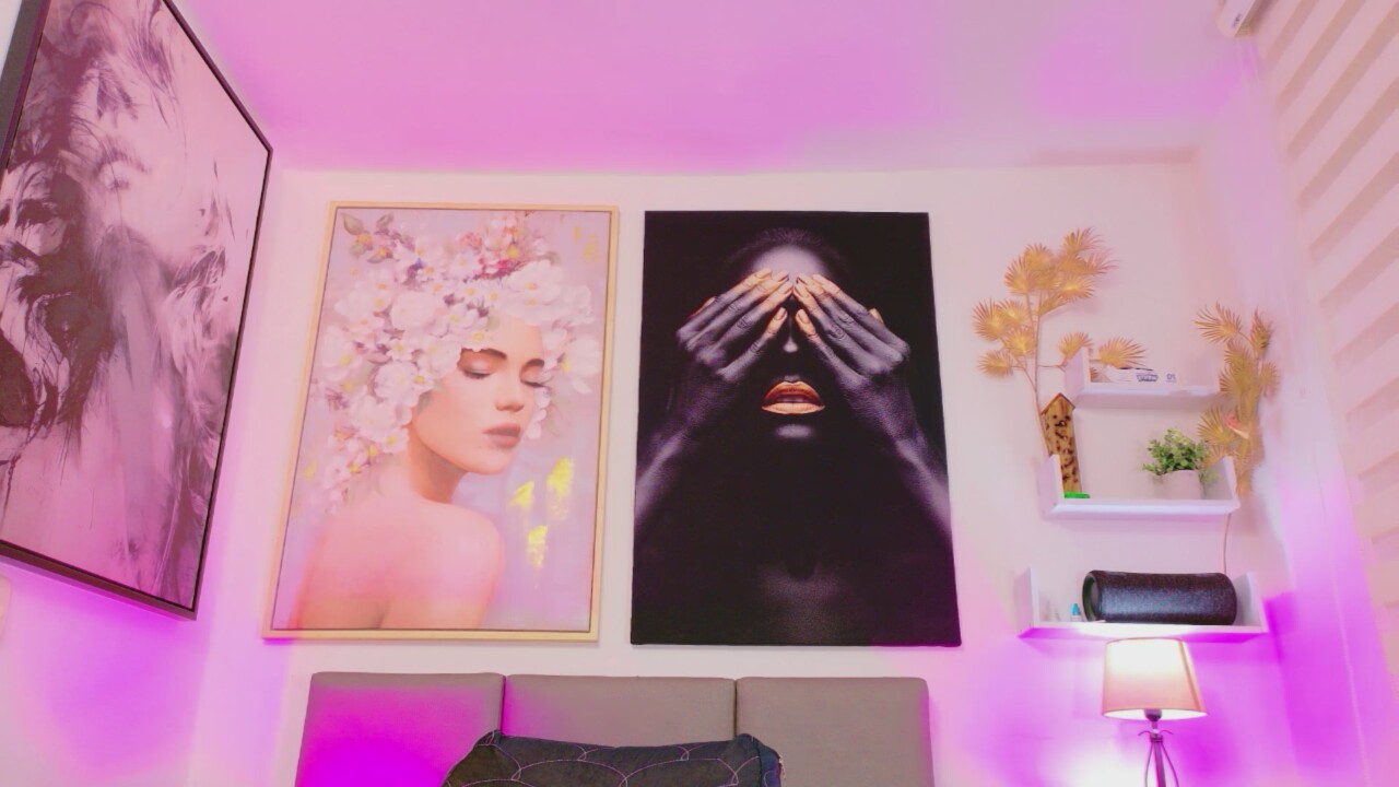 Luna_Monroe