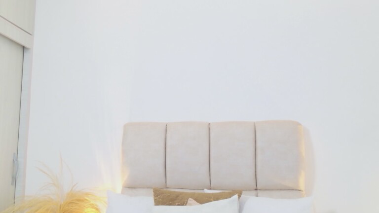 AbbyBermudez's Streamate show and profile