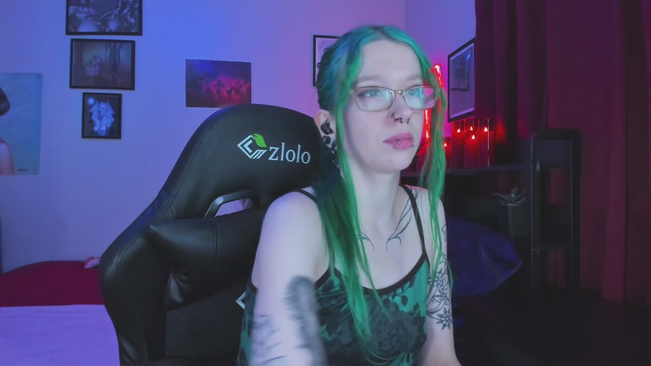 NikkiVill