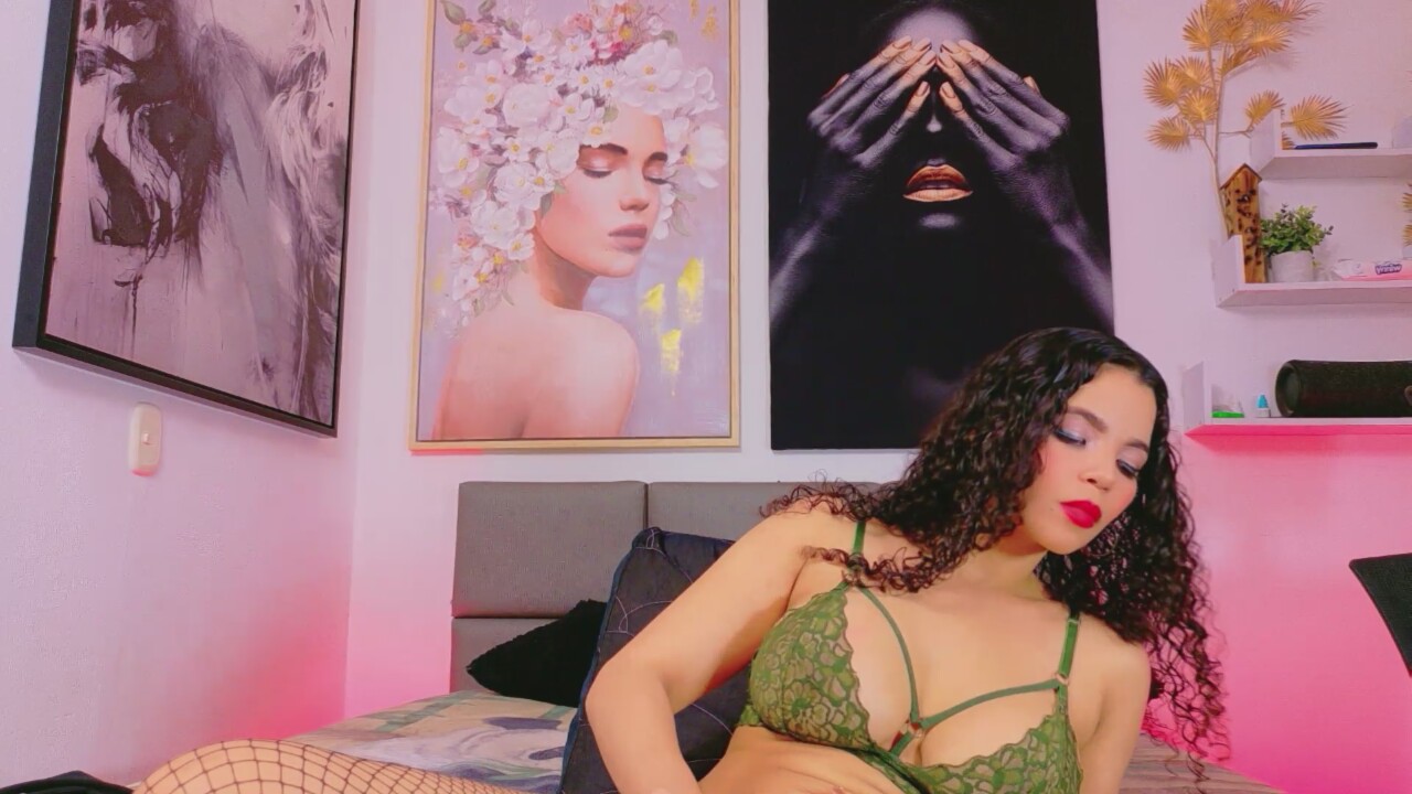 Luna_Monroe