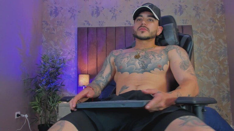 DanteDimarco100's Streamate show and profile