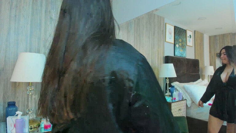 SerenaHotman's Streamate show and profile