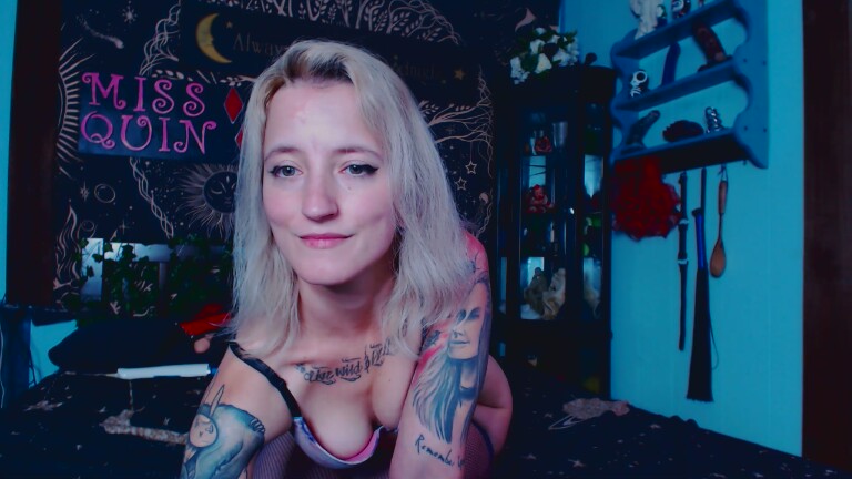 MissQuinCam's Streamate show and profile