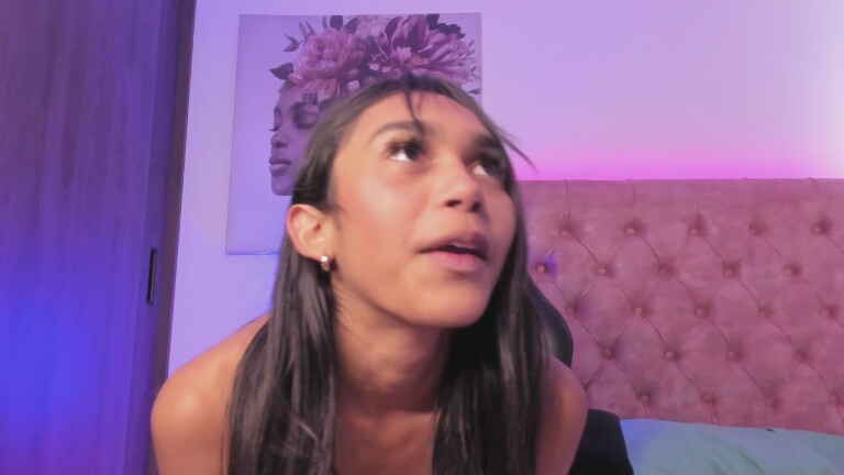 Yaya_Lm's Streamate show and profile