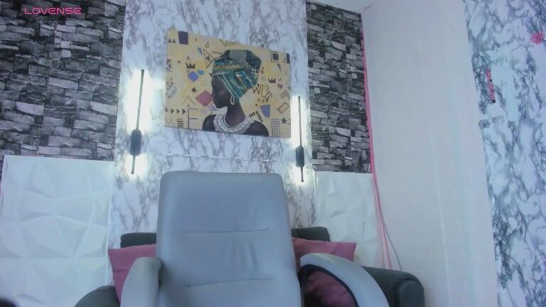 Queen_Cuarxooo's Streamate show and profile