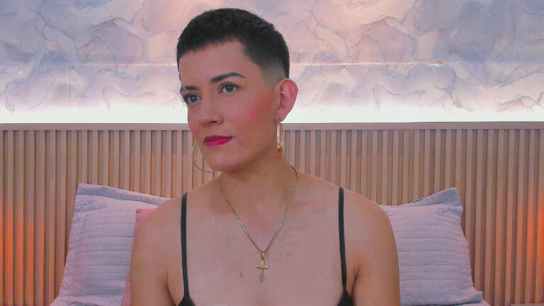 ZoeHenao's Streamate show and profile