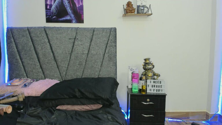 stefanymarkez18's Streamate show and profile