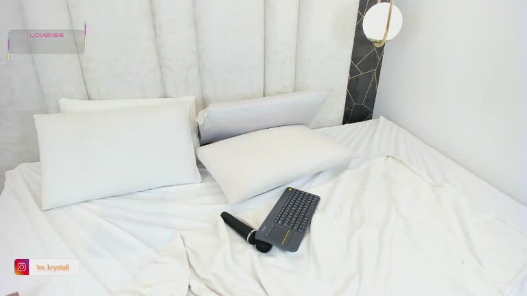 imkrystall's Streamate show and profile