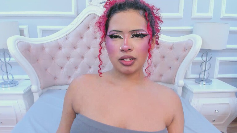 IdunBrunette's Streamate show and profile