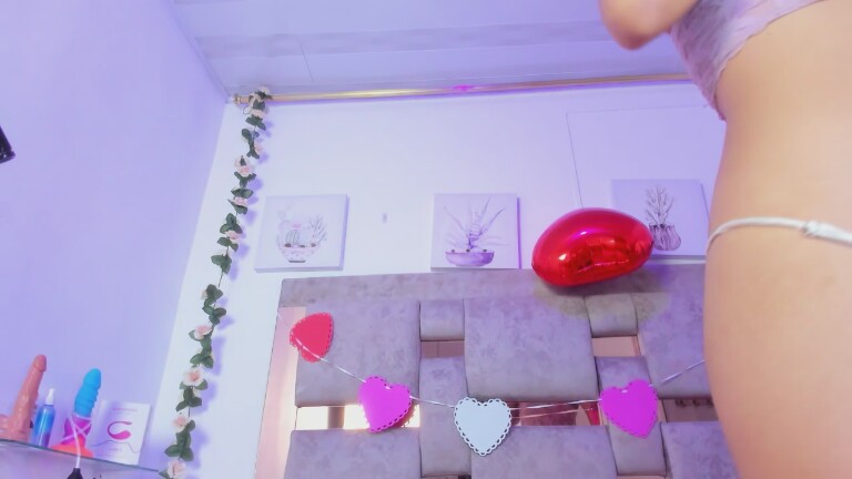 BaddieDelayla's Streamate show and profile