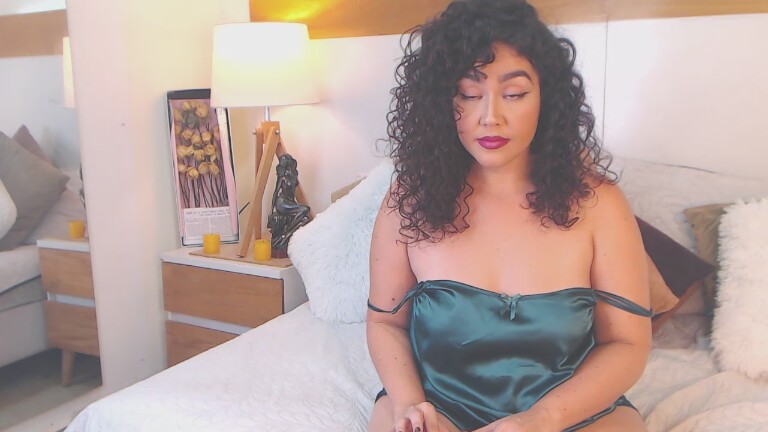 SeleneRisso's Streamate show and profile