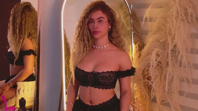 GingerPiiaf's Streamate show and profile