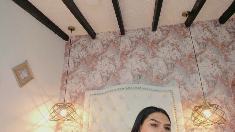 SaharaLyn's Streamate show and profile