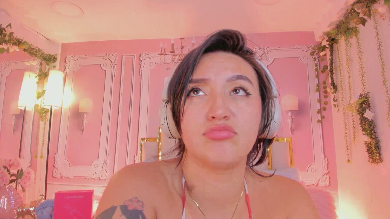 NaraSuarez's Streamate show and profile