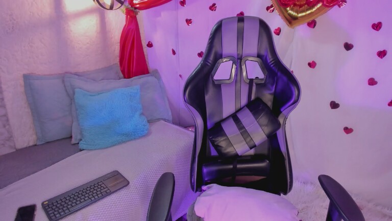 SashaThompsonn's Streamate show and profile