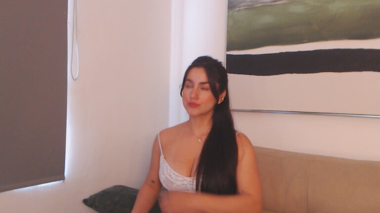 NiaMinogue's Streamate show and profile