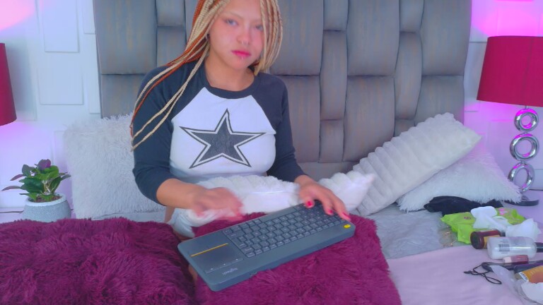 KeiryGinger's Streamate show and profile